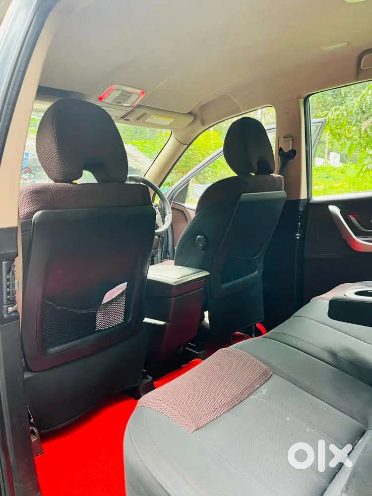 Mahindra Xuv700 2012 Diesel 137000 Km Driven