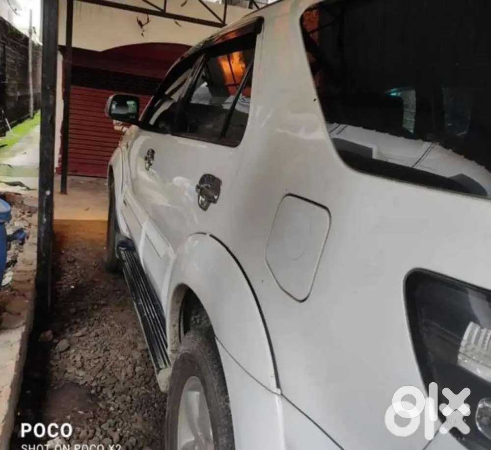 Toyota Fortuner 3.0 2010 With Vip Number( Registration)