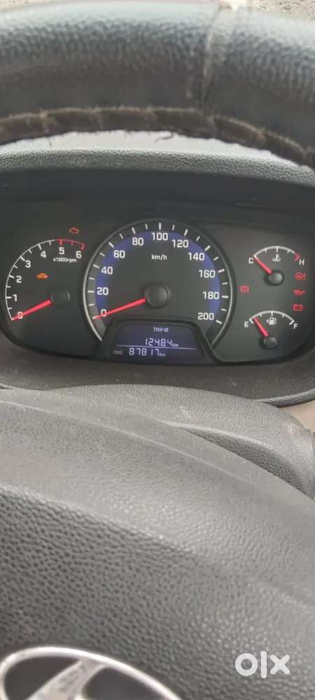 Hyundai Xcent 2015
