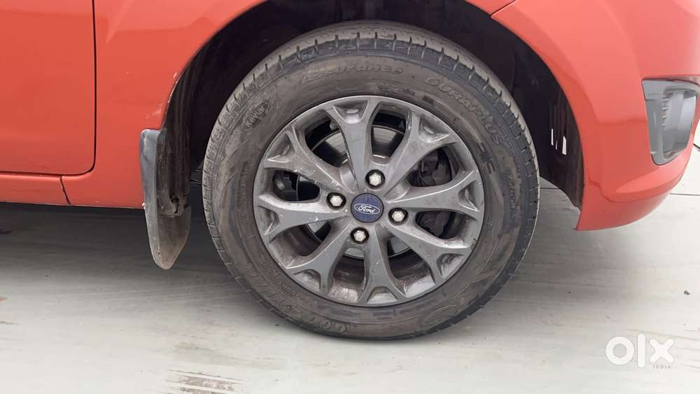 Ford Figo 1.2 Duratec Petrol Titanium, 2015, Petrol