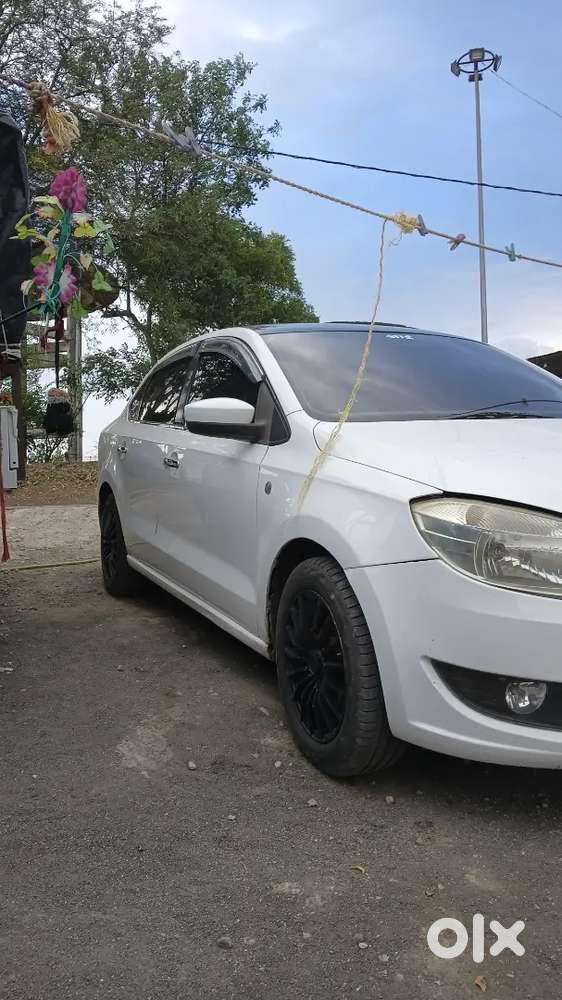 Skoda Rapid Tsi 2013 Diesel 180000 Km Driven