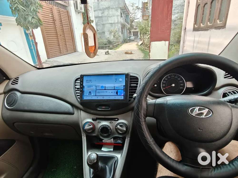 Hyundai I10 -2011 Model , 60k Km Driven .