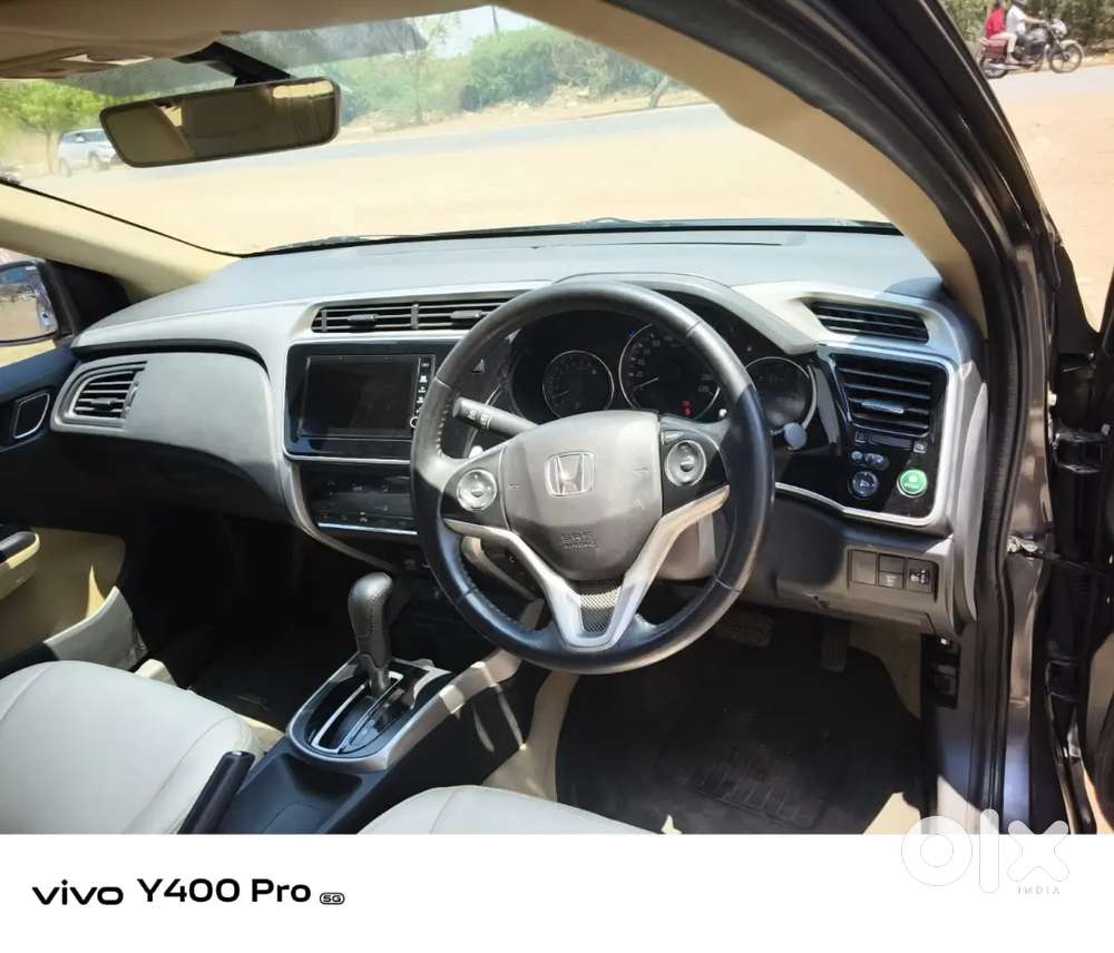 Honda City 2019 Petrol Amt Top End Varient Just 69350 Km Driven