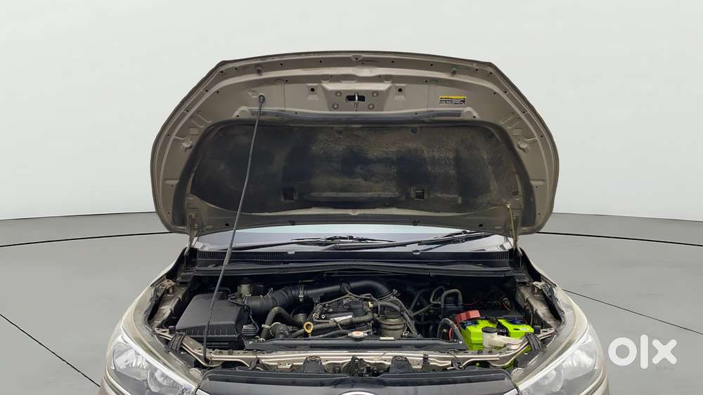 Toyota Innova Crysta 2.7 Gx Mt, 2016, Petrol