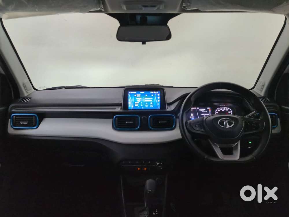 Tata Punch 1.2 Revotron Creative Amt Dual Tone, 2023, Petrol