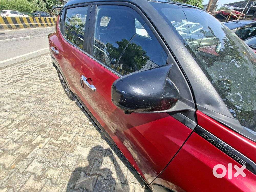 Nissan Magnite 1.0 Xv Premium Dual Tone, 2021, Petrol