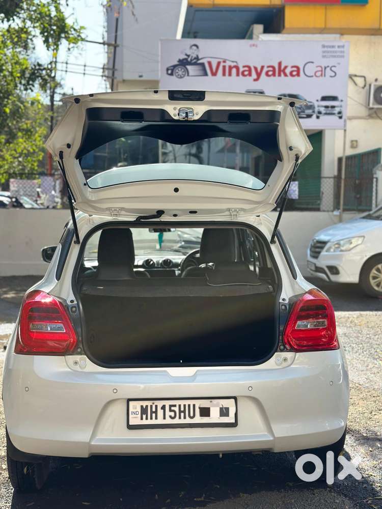 Maruti Suzuki Swift Vxi + Manual, 2022, Petrol