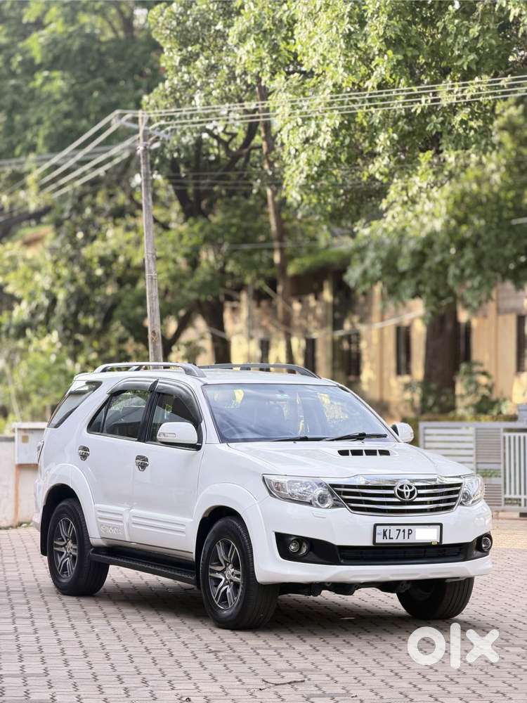 Toyota Fortuner 3.0 4x4 Manual, 2013, Diesel