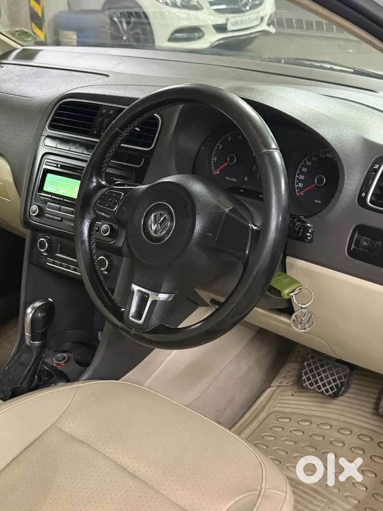 Volkswagen Vento Highline 2013 Petrol+cng