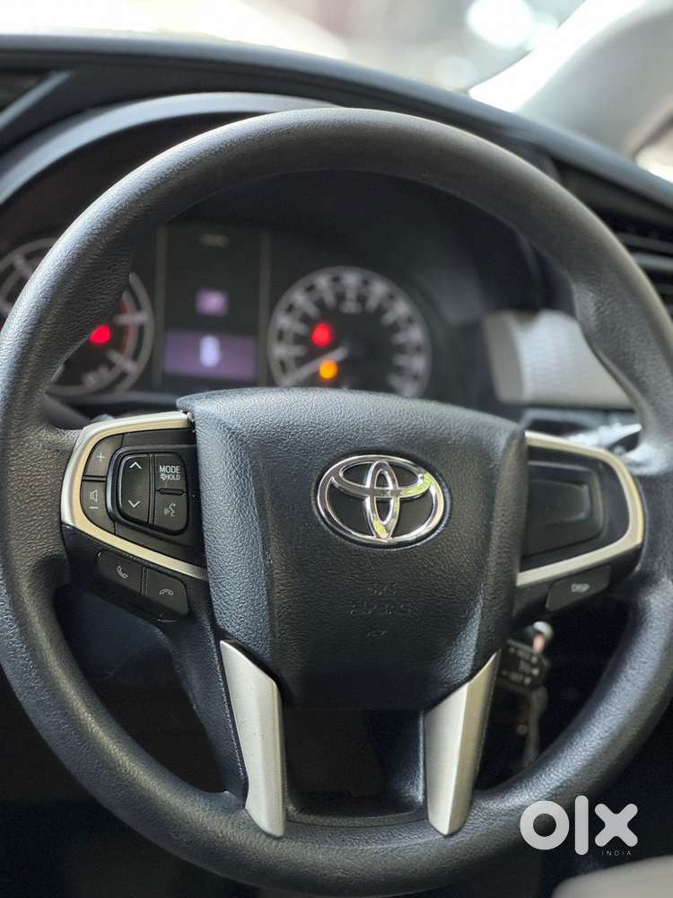 Toyota Innova Crysta 2.8 Gx At 8s, 2019, Diesel