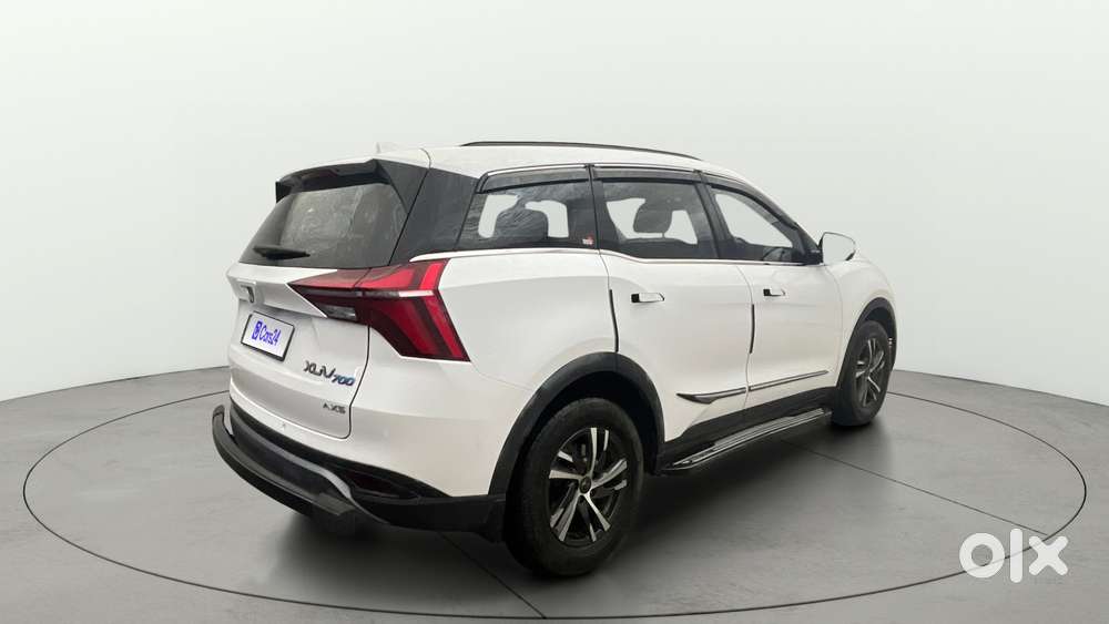 Mahindra Xuv700 2.0 Ax 5 Petrol At Str, 2023, Petrol
