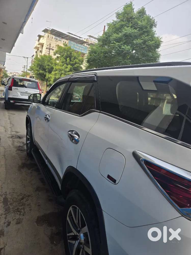 Toyota Fortuner Legender 2020 Manual Diesel