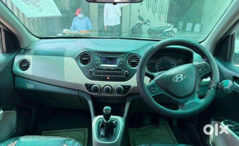 Hyundai Grand I10 Sportz, 2016, Petrol