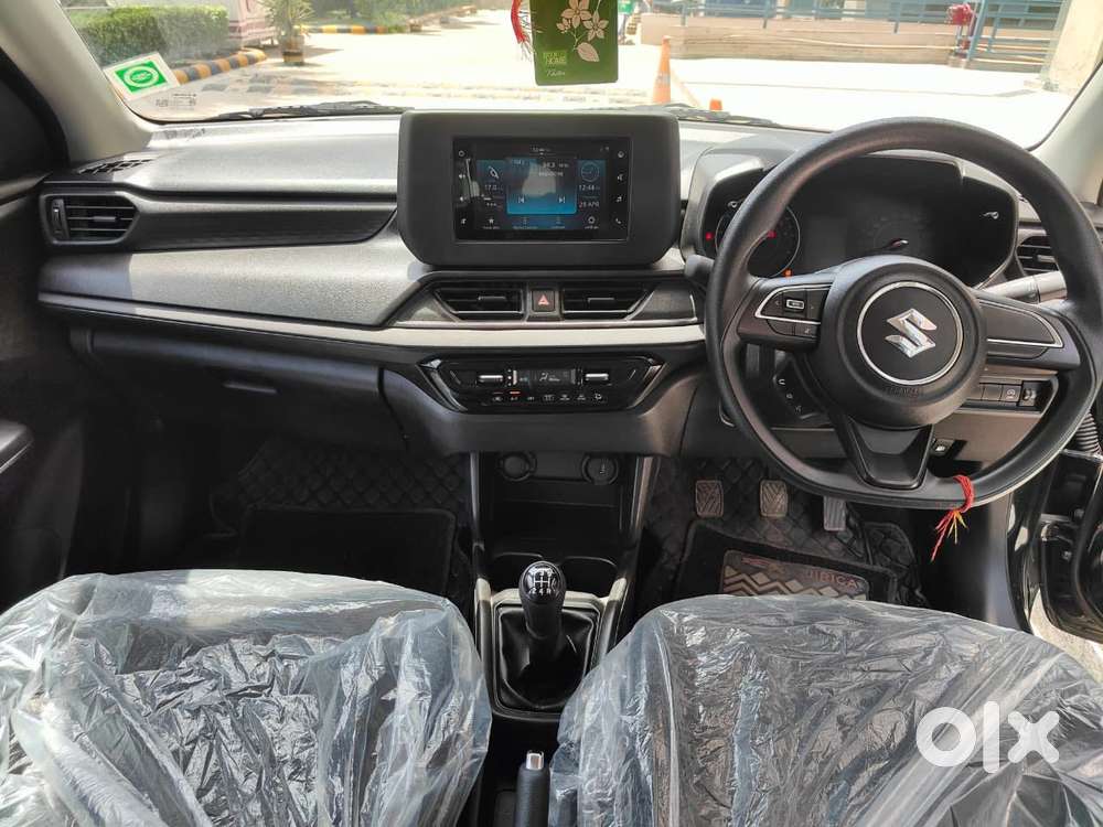 Maruti Suzuki Swift 1.2 Vxi (o), 2025, Petrol