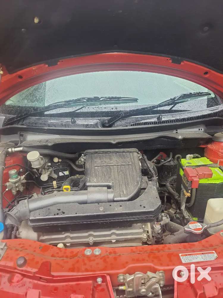 Maruti Suzuki Swift 2012 Petrol