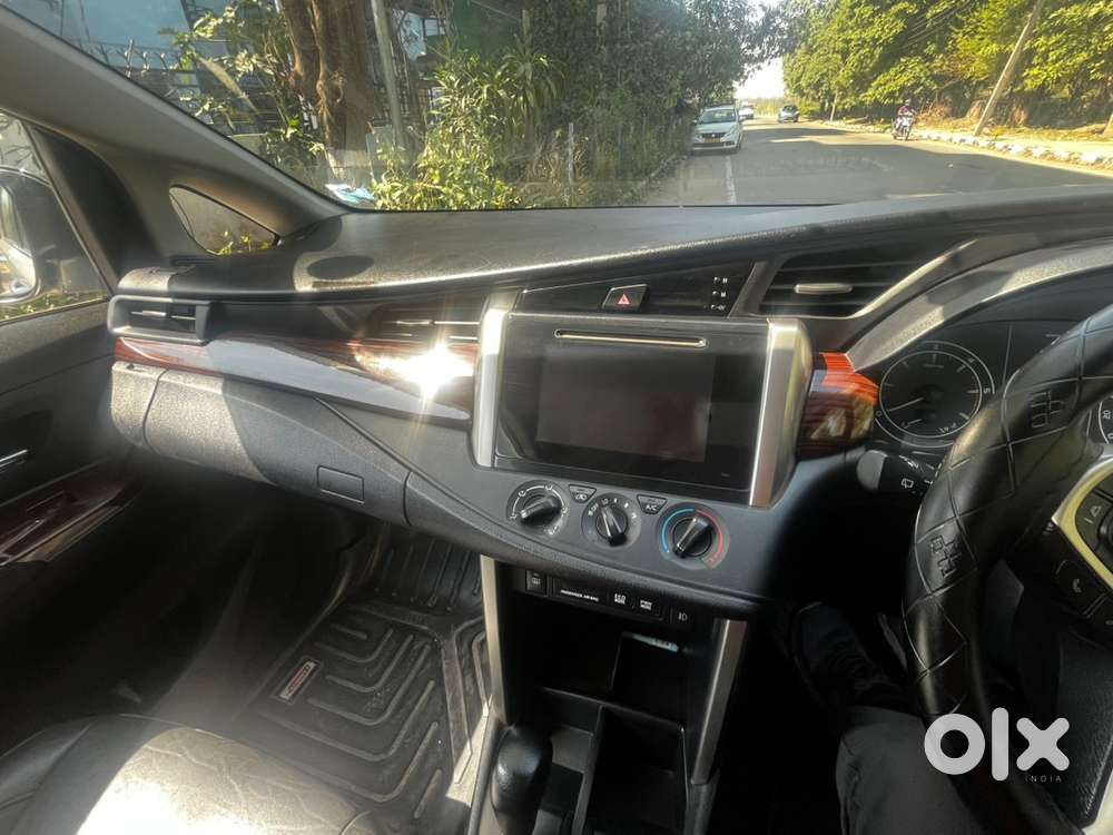 Toyota Innova Crysta 2019 Diesel 127300 Km Driven