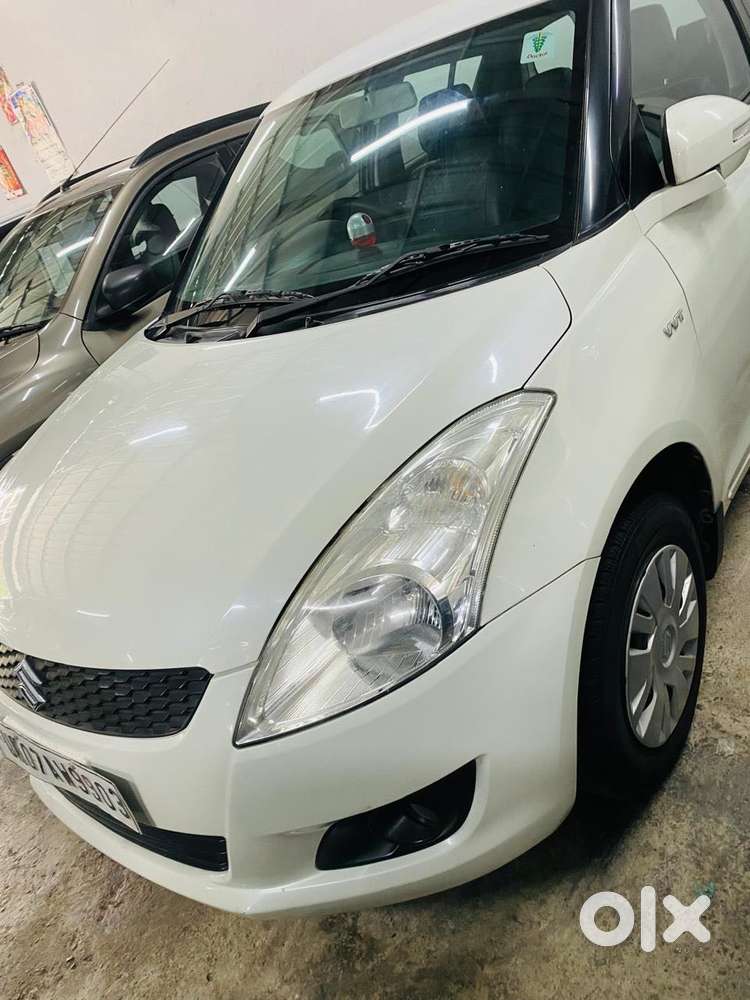 Maruti Suzuki Swift Vxi Glory Limited Edition, 2014, Petrol