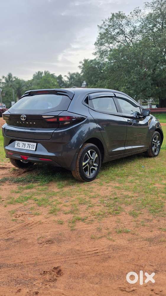 Tata Altroz 1.2 Xe, 2020, Petrol