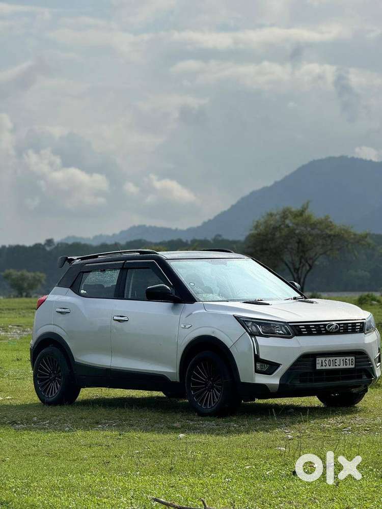 Mahindra Xuv300 2019 Petrol Well Maintained