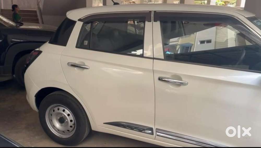 Maruti Suzuki Swift 2025 Petrol 12750 Km Driven