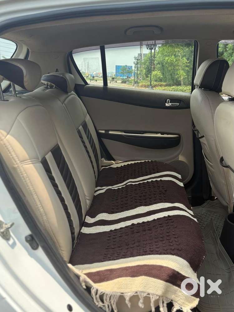 Hyundai I20 E 2014-2015 Sportz 1.4 Crdi, 2014, Diesel