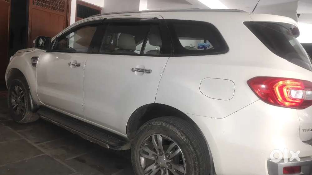 Ford Endeavour