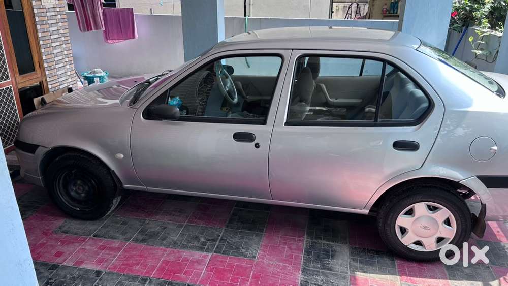 Ford Ikon 2007