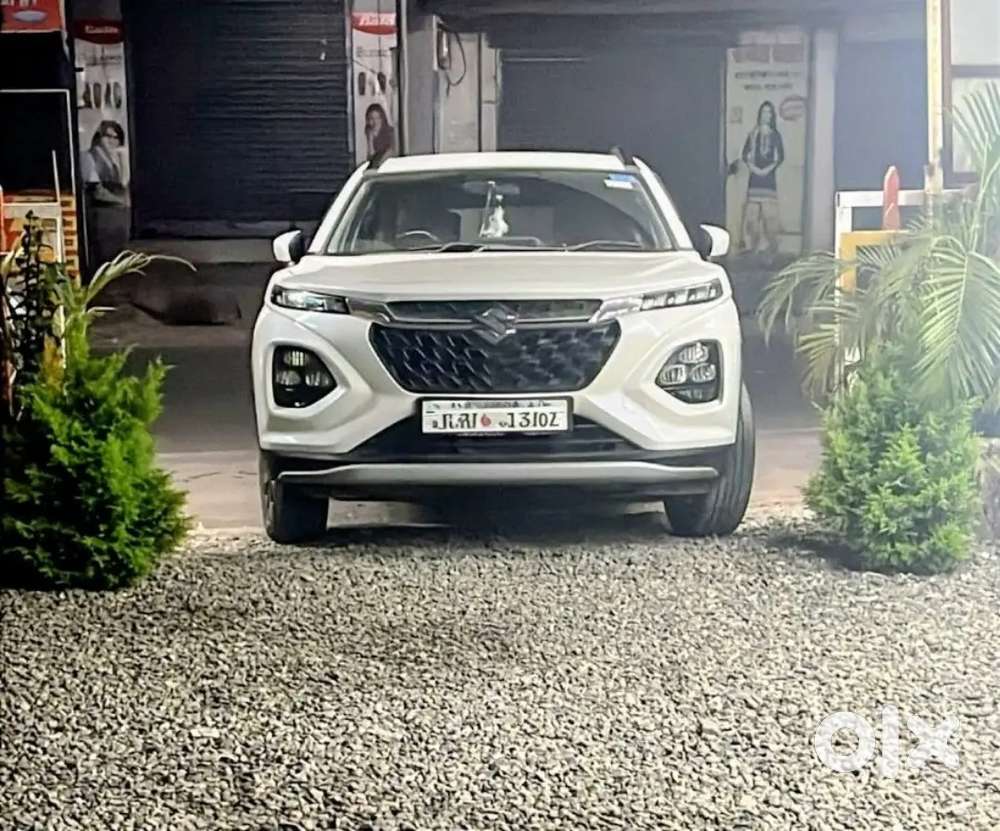 Maruti Suzuki Fronx 2025 Petrol Well Maintained