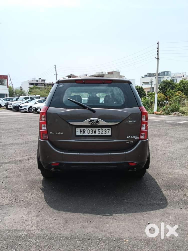 Mahindra Xuv500, 2017