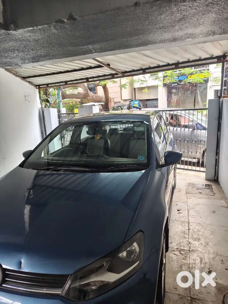 Polo Excellent Condition Blue