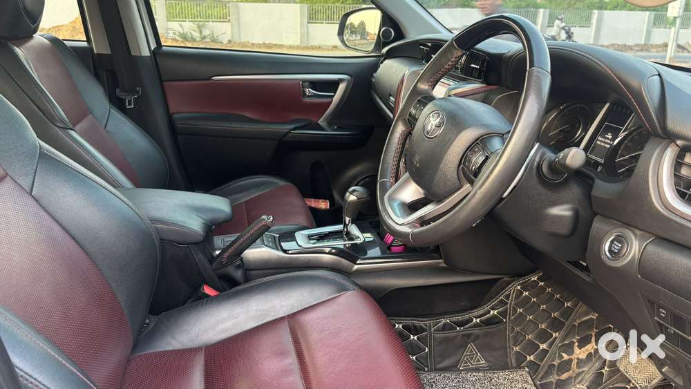 Toyota Fortuner Legender 4x2 At 2.8, 2024, Diesel