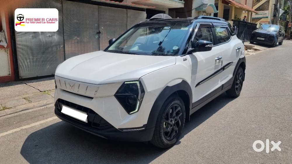Mahindra Xuv 3xo, 2025, Petrol