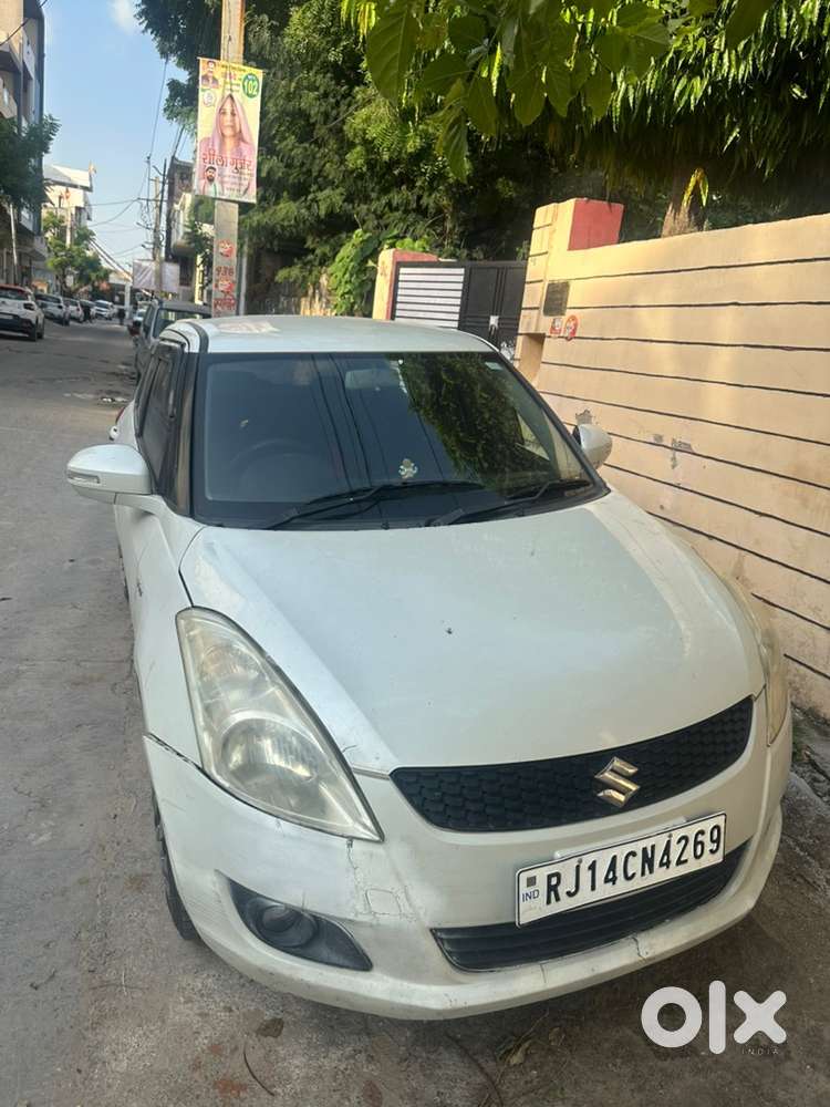 Swift Vxi 2011 Year  Price 1,35000