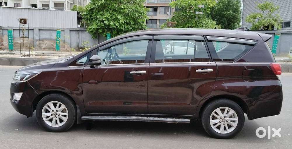 Toyota Innova Crysta 2.4 Vx Mt, 2017, Diesel