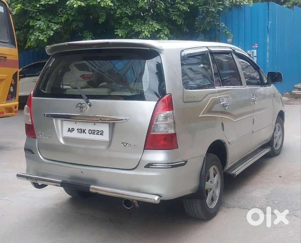 Toyota Innova 2.5 G (diesel) 8 Seater, 2006, Diesel