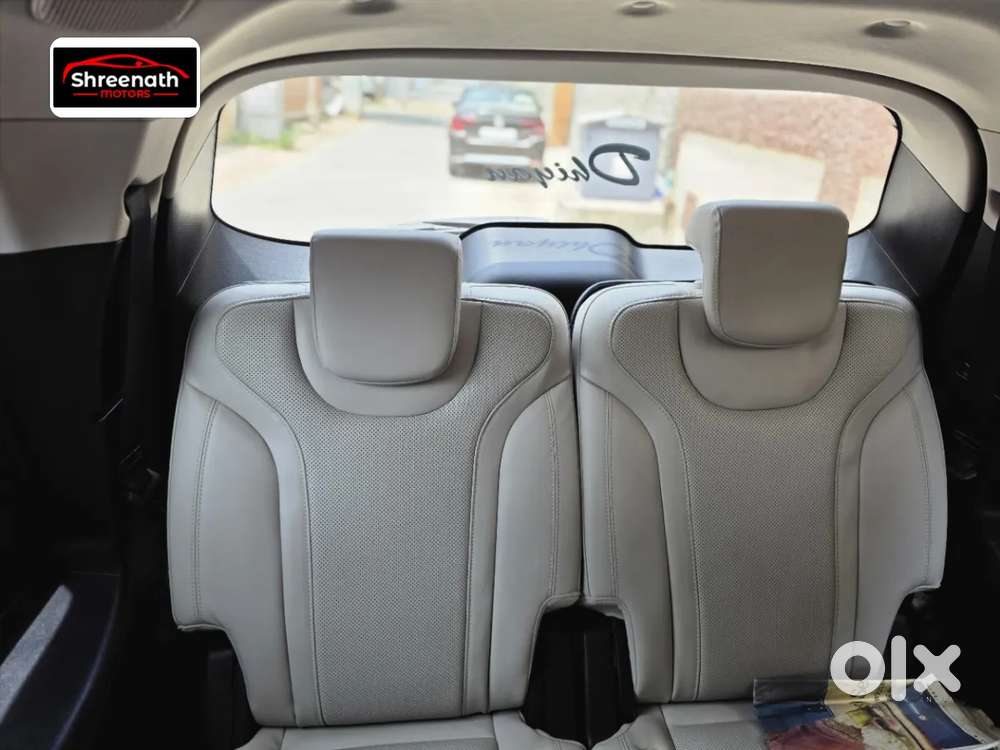 Mahindra Xuv700 2.2 Ax 7 Diesel Mt Luxury Pack Str, 2024, Diesel