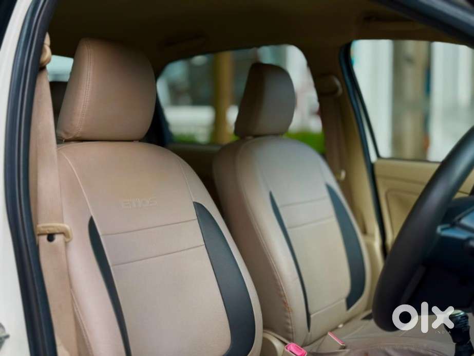 Toyota Etios 1.5 V, 2017, Petrol