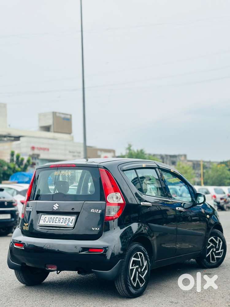 Maruti Suzuki Ritz Vxi, 2011, Petrol