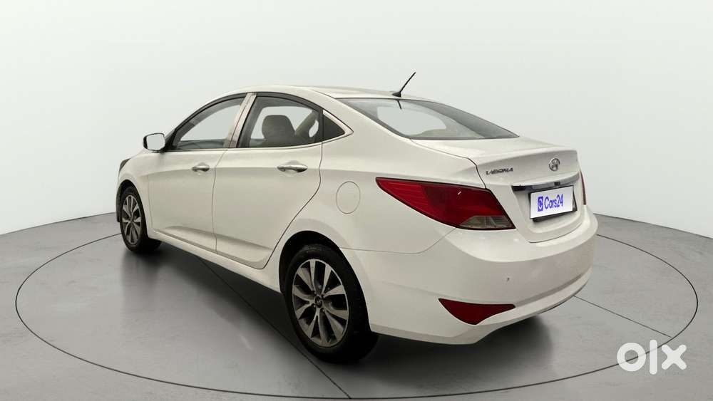 Hyundai Verna [2015-2018] Fluidic 4s 1.6 Vtvt Sx, 2015, Petrol