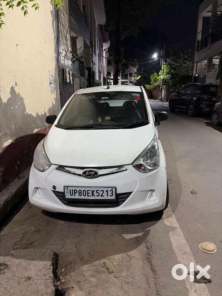 Hyundai Eon 2017 Petrol 350000 Km Driven