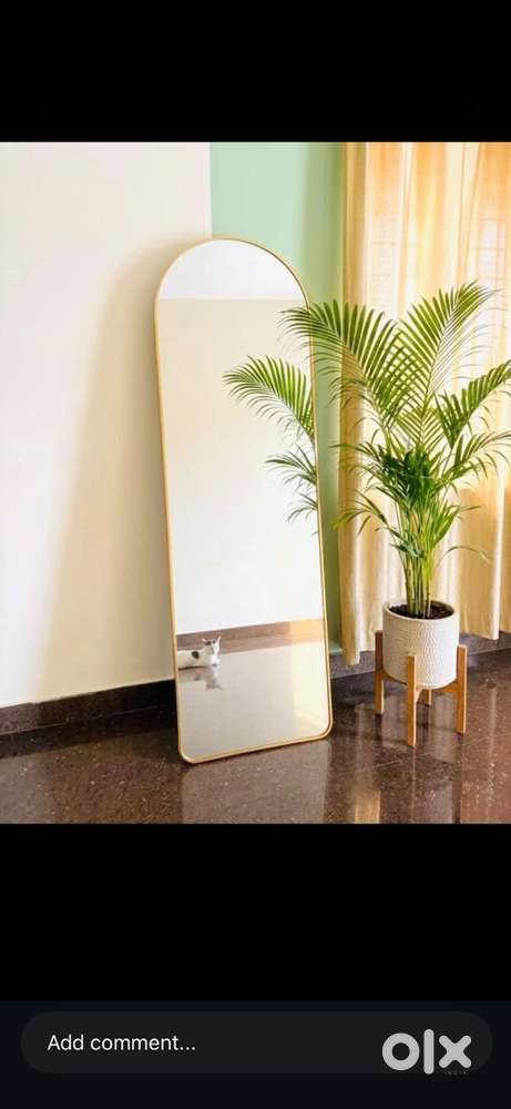 Standing mirror