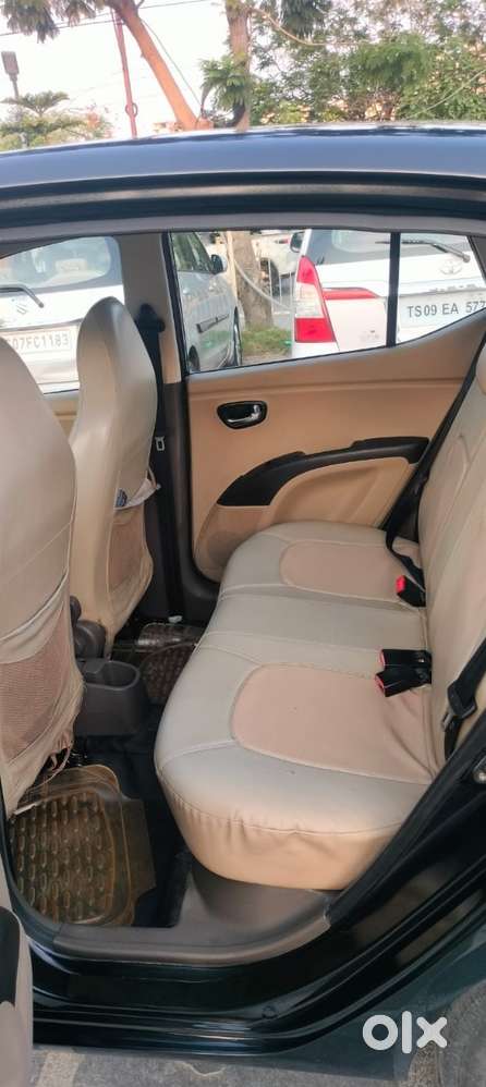 Hyundai I10 Asta Sunroof At, 2011, Petrol