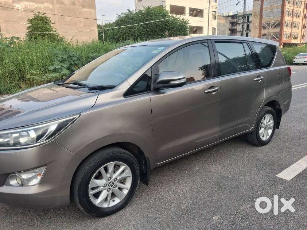 Toyota Innova Crysta 2.8 Gx At, 2016, Diesel