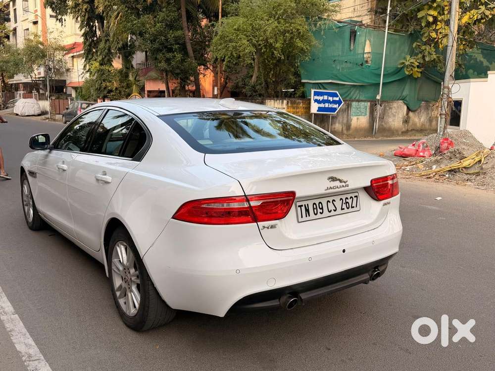 Jaguar Xe Pure, 2019, Petrol
