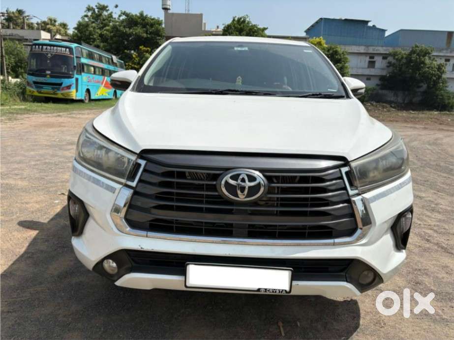 Toyota Innova Crysta 2.7 Gx Mt 8s, 2017, Diesel