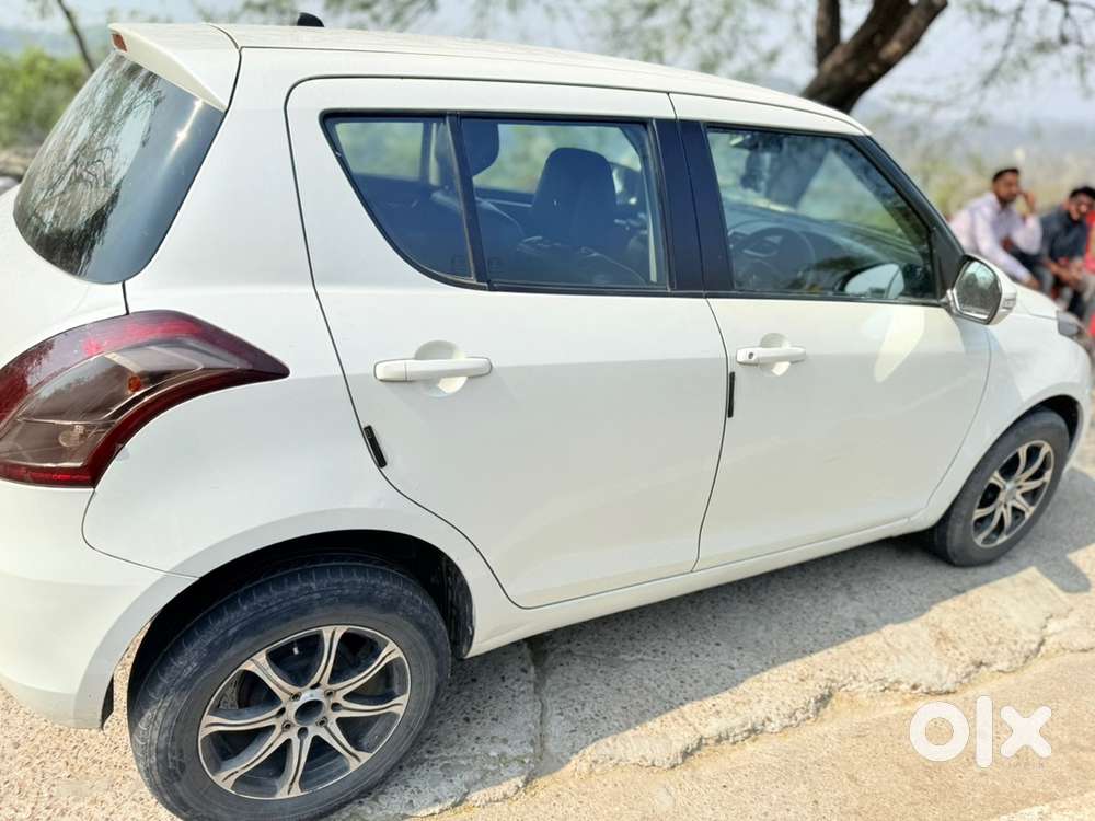 Maruti Suzuki Swift 2013 Diesel 108000 Km Driven