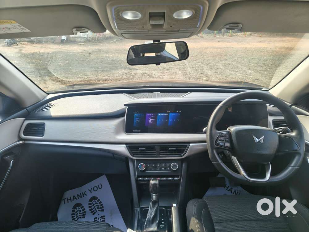 Mahindra Xuv700 2.2 Ax 5 Diesel At 7 Str, 2022, Diesel