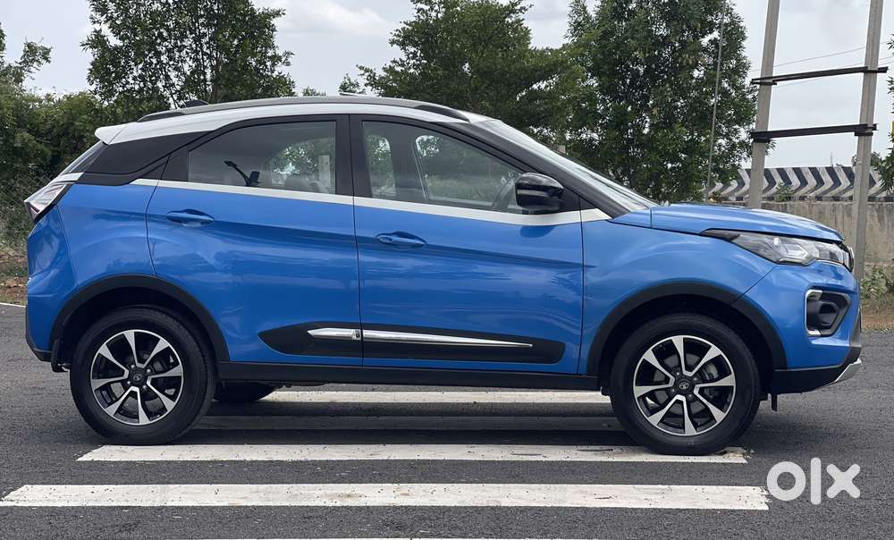Tata Nexon Amt Xza Plus, 2020, Petrol