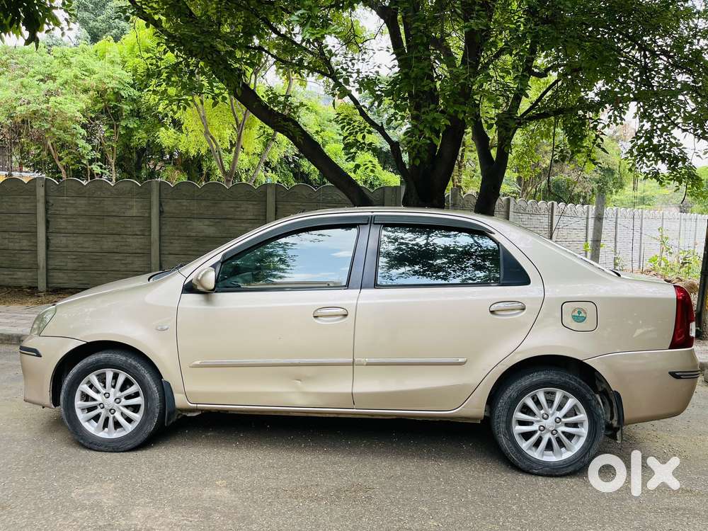 Toyota Etios, 2011, Petrol