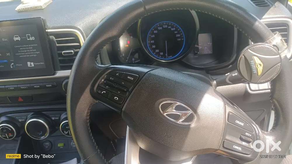Hyundai Venue 2020 Diesel 121210 Km Driven